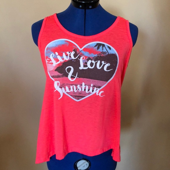 Tops - 🌸Live Love & ☀️ Shirt..